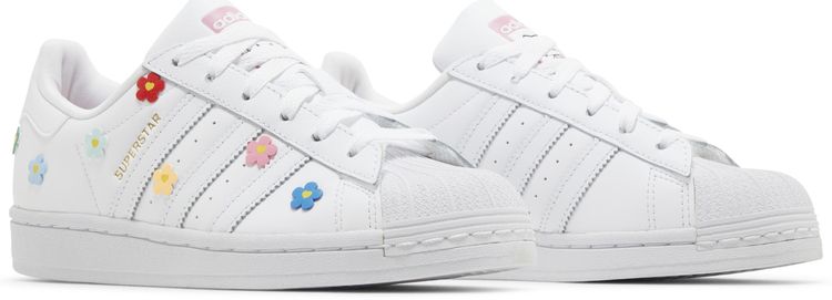 Hello Kitty x adidas Superstar J Colorful Florals