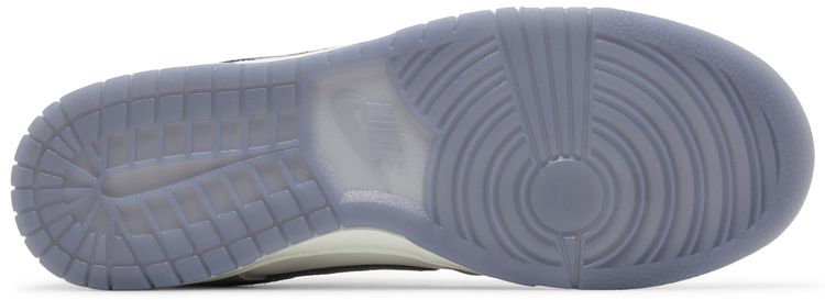 Nike Dunk Low SE Light Carbon