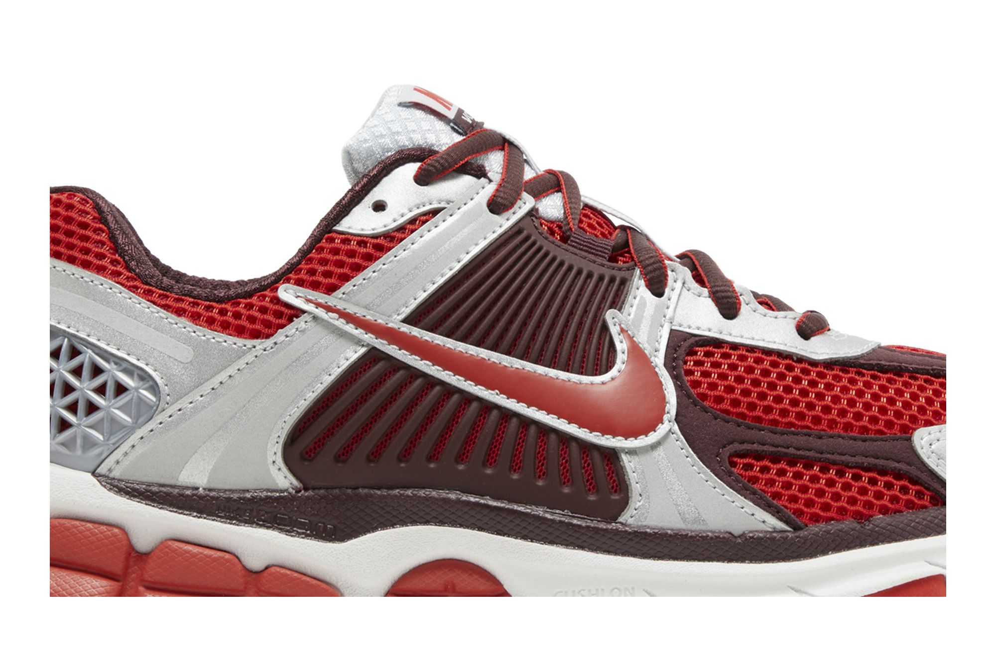 Buy Wmns Air Zoom Vomero 5 'Mystic Red' - FN7778 600 | GOAT