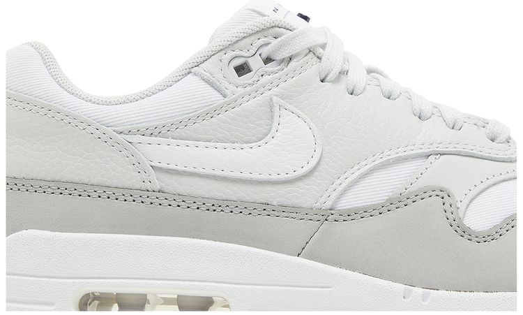 Nike Wmns Air Max 1 87 LX Light Smoke Grey