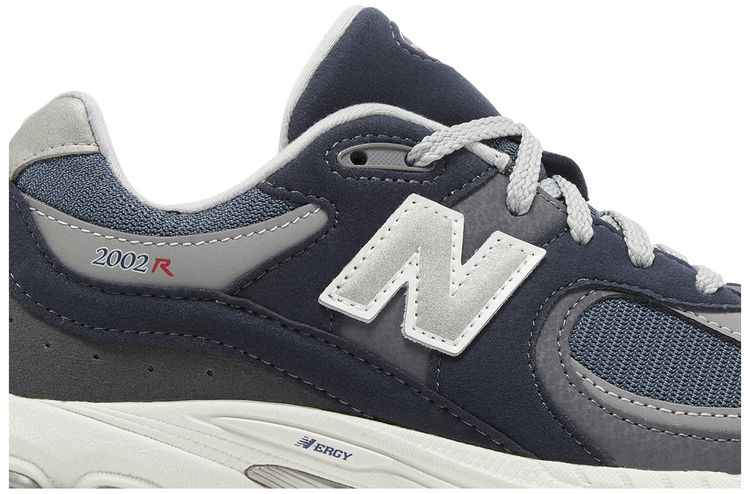 New Balance 2002R Big Kid Wide Eclipse Silver Metallic