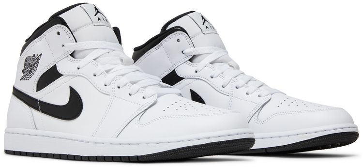 Air Jordan 1 Mid White Black