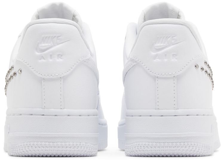 Nike Wmns Air Force 1 07 Studded Swoosh