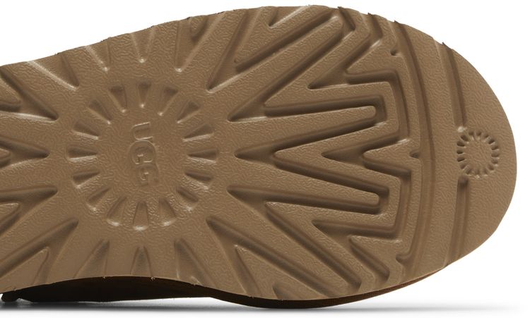 Wmns Classic Ultra Mini Platform Boot Chestnut