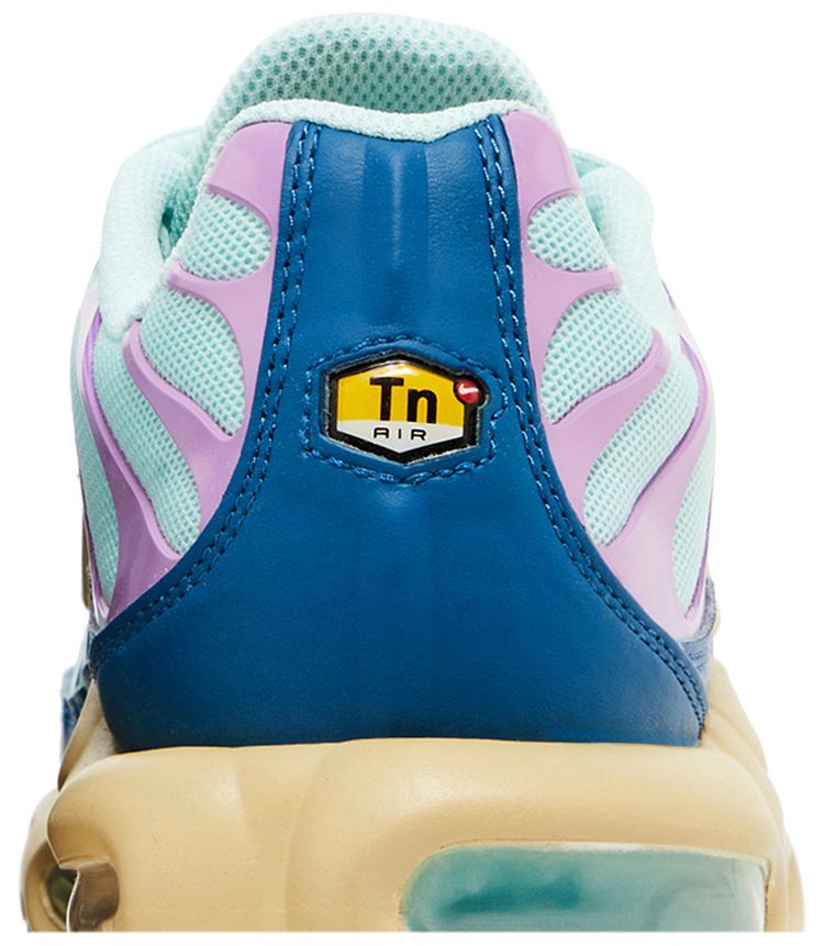 Nike Wmns Air Max Plus Jade Ice