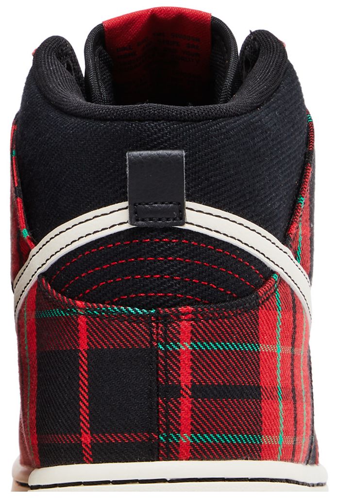 Nike Dunk High SE Tartan Plaid
