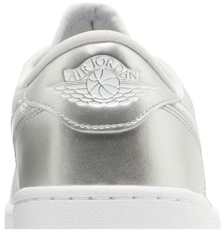 Air Jordan 1 Low Golf Gift Giving Pack