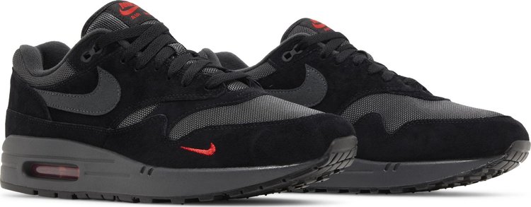 Air Max 1 Black University Red