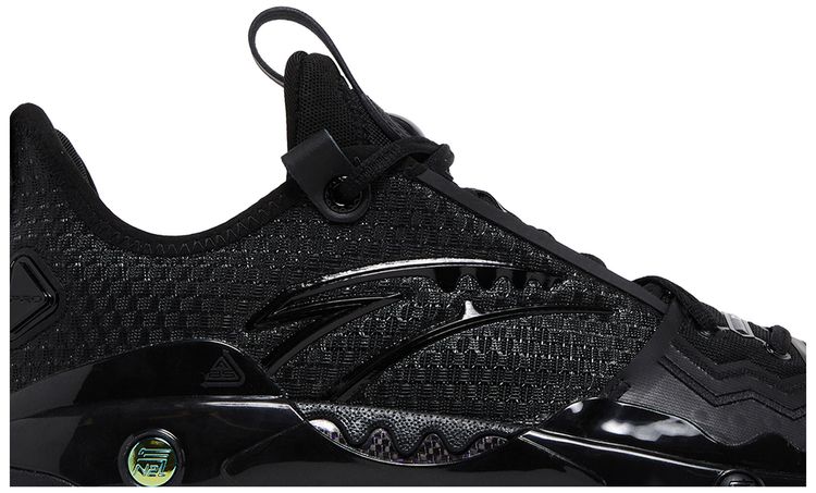 Kyrie Irving x Shock Wave 5 Pro First Show