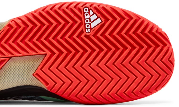 Adidas Adizero Ubersonic 4 Optical illusion