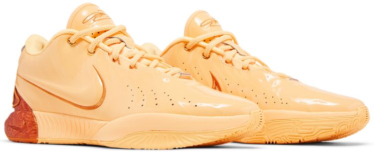 Nike LeBron 21 Dragon Pearl
