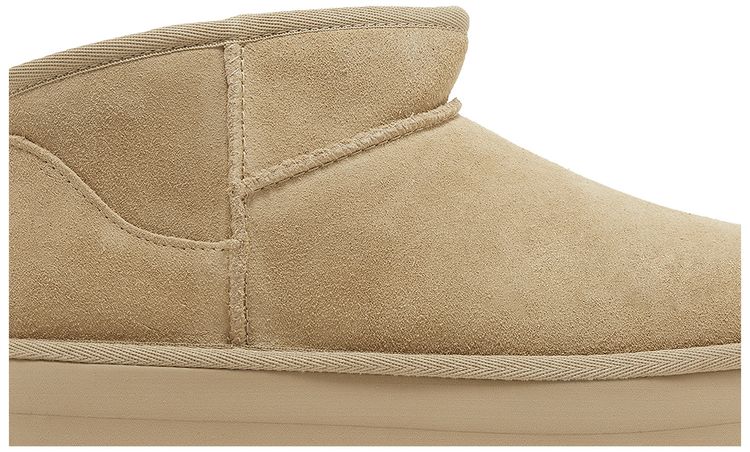 Wmns Classic Ultra Mini Platform Boot Mustard Seed