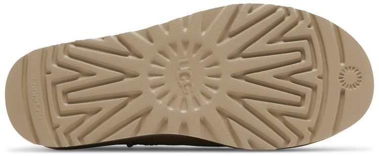 Wmns Classic Ultra Mini Platform Boot Mustard Seed