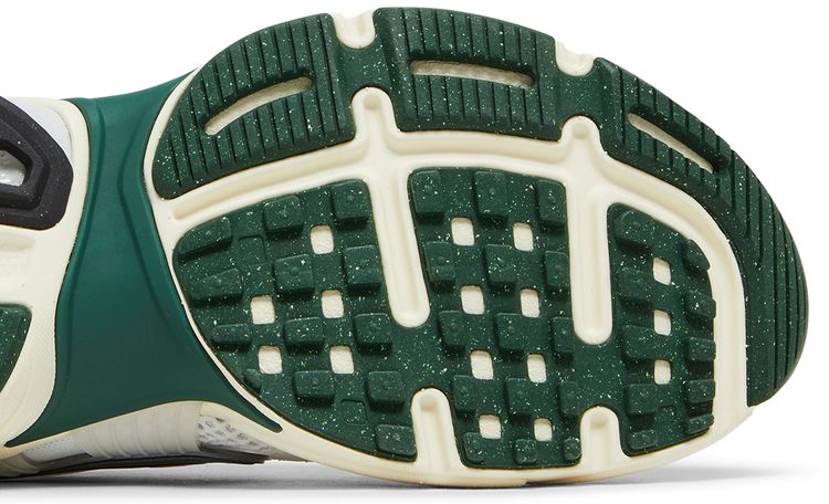 Nike Wmns V2K Run Fir