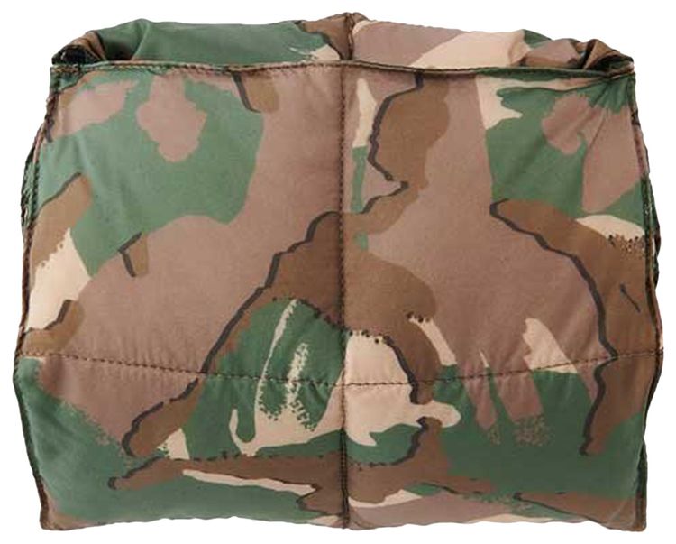 Gramicci x TAION Down Scarf Leaf Camo