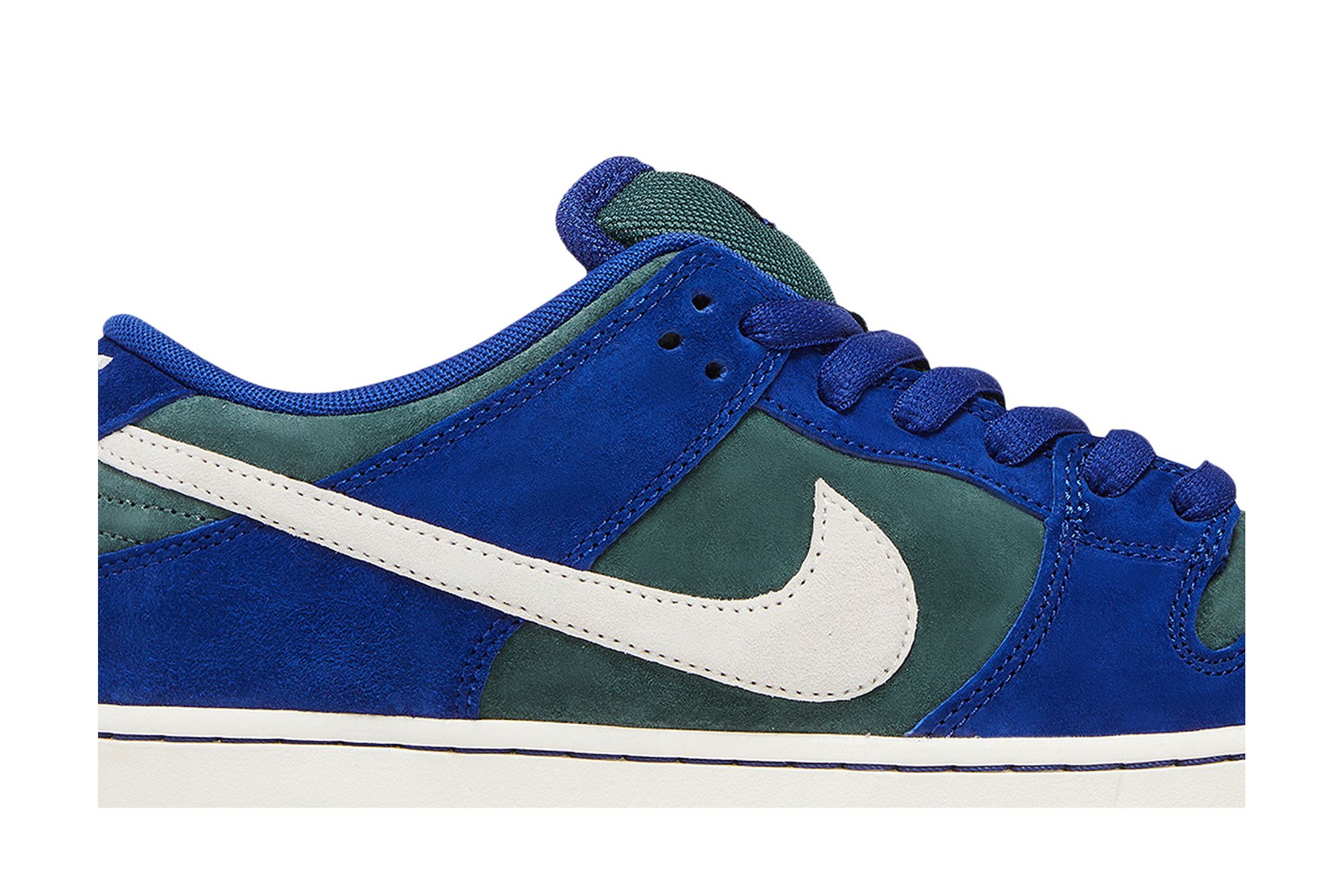 Buy Dunk Low Pro SB Deep Royal Vintage Green HF3704 400 GOAT CA