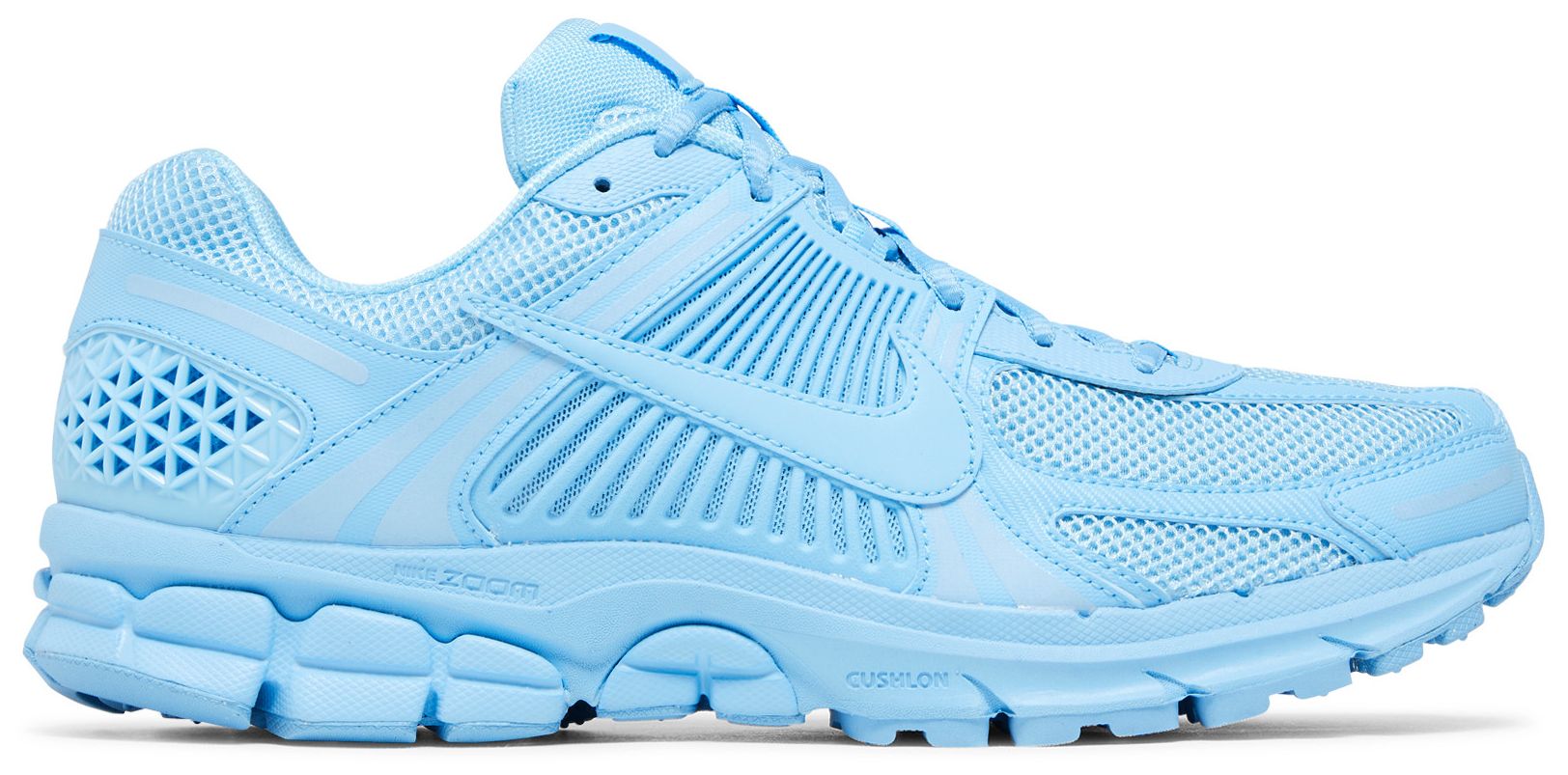 vomero 5 on feet