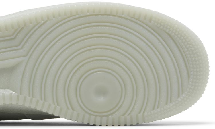 Nike Air Force 1 07 Pro Tech Light Silver