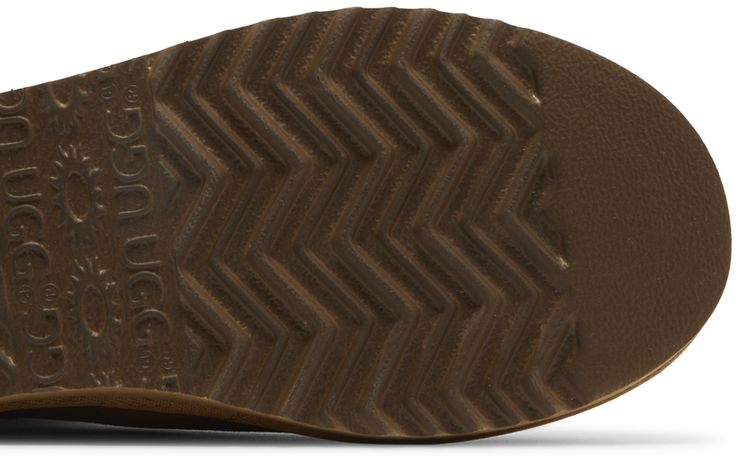 UGG Classic Short Chestnut