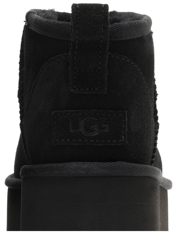UGG Wmns Classic Ultra Mini Platform Boot Black