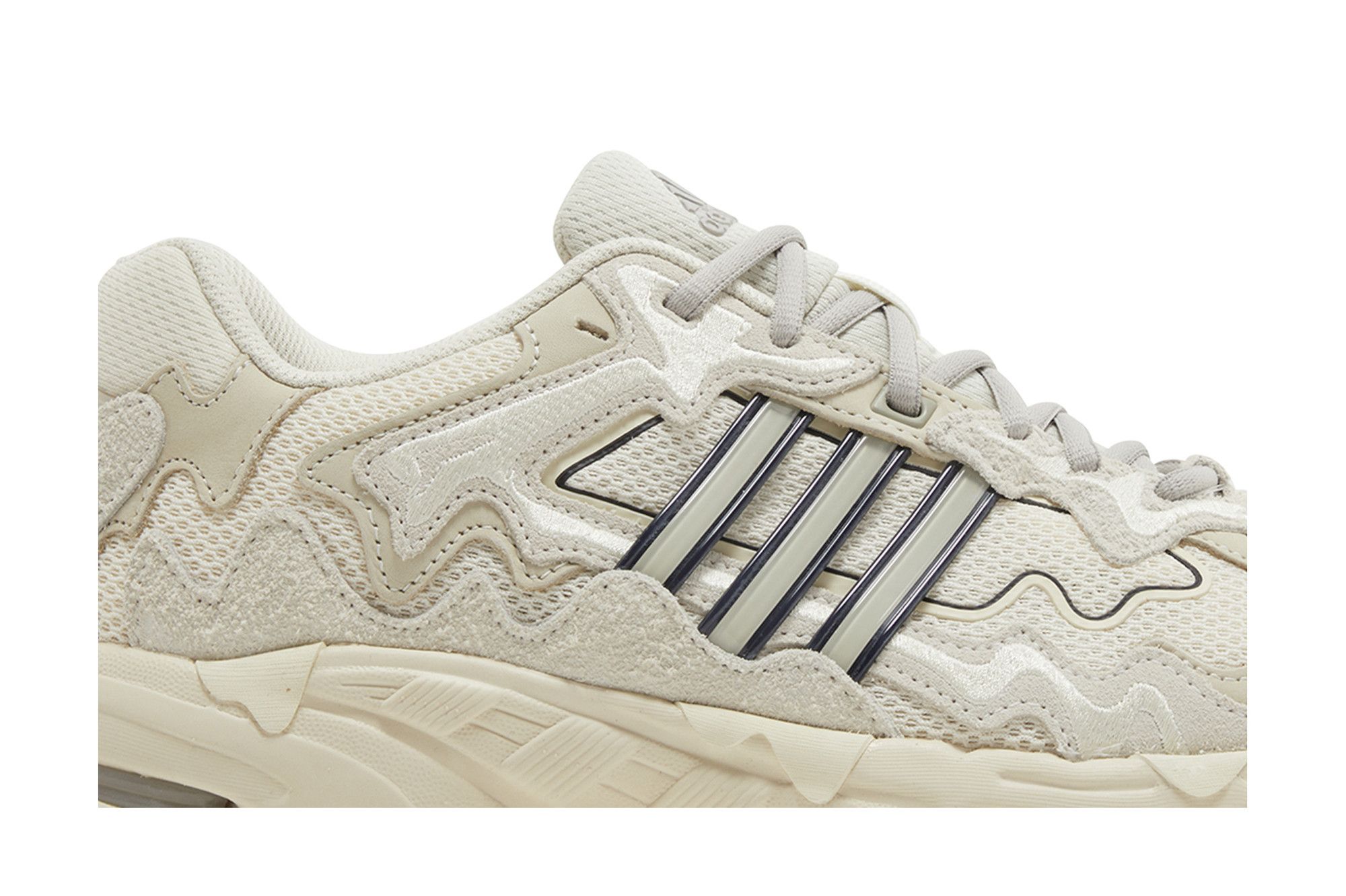 Buy Bad Bunny x Response CL Wonder White IF7179 GOAT
