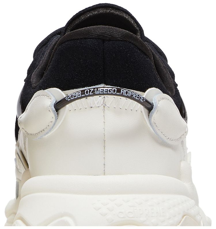 Ozweego Black Off White