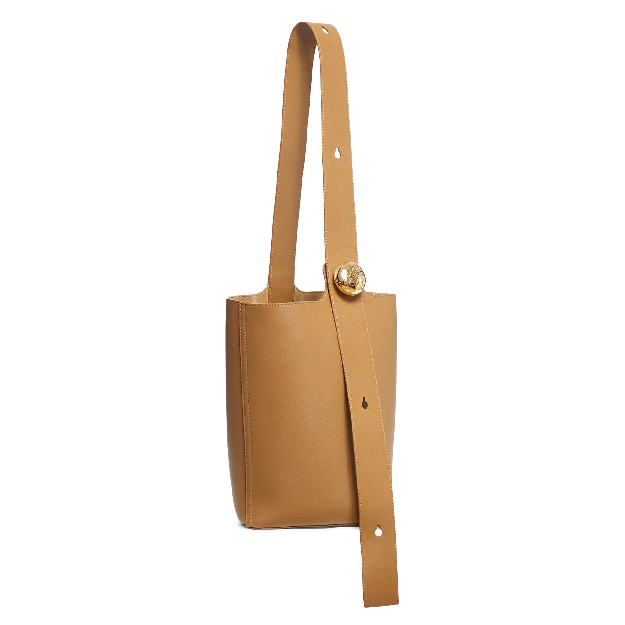 Buy Loewe Medium Pebble Bucket Bag 'Oak' - AANBBBWX01 3980