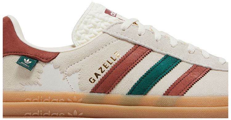 Wmns Gazelle Bold Maple Leaf