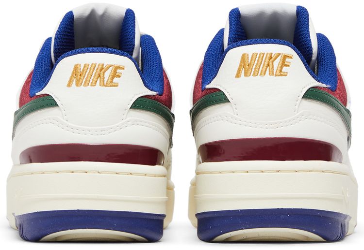 Nike Wmns Gamma Force Sail Red Fir