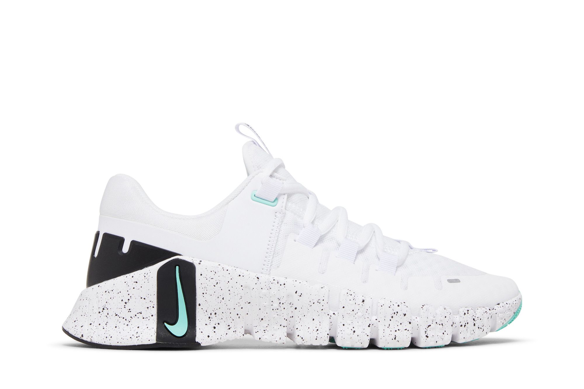 Metcon 5 2024 black and white
