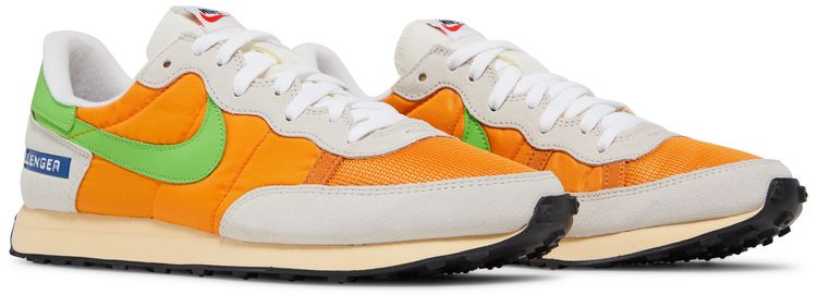 Nike Challenger OG Label Maker Pack Kumquat Canvas