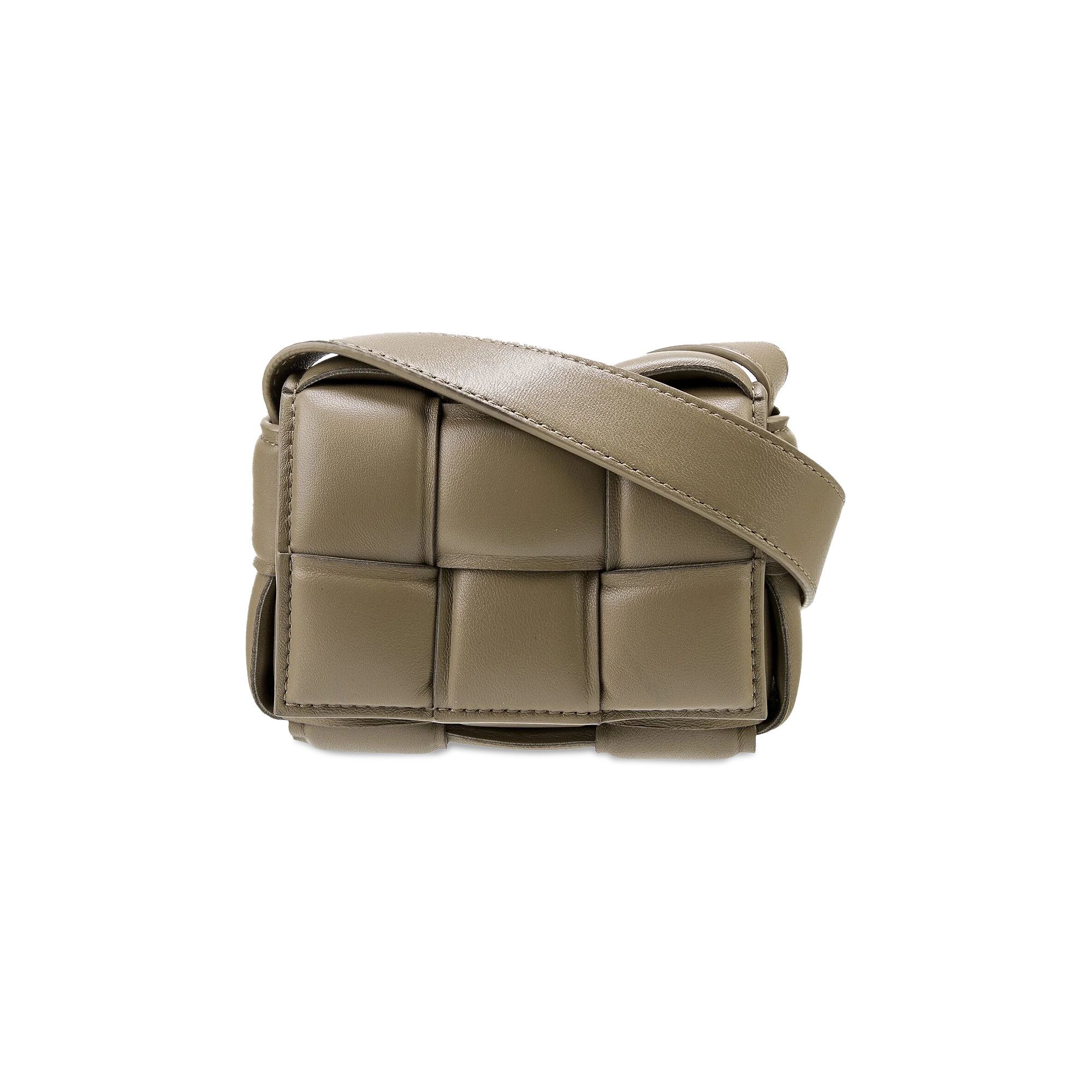 BOTTEGA VENETA☆ CANDY CASSETTE Mini クロスボディ TRAVERTINE Buy Bottega Veneta Padded Candy Cassette 'Travertine