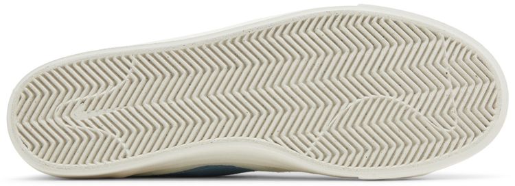 Blazer Court Mid Premium SB Barely Green