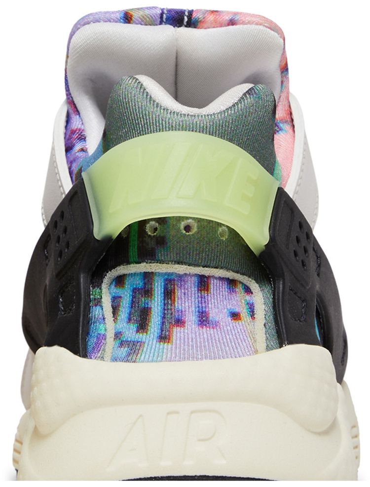 Nike Wmns Air Huarache Pixel