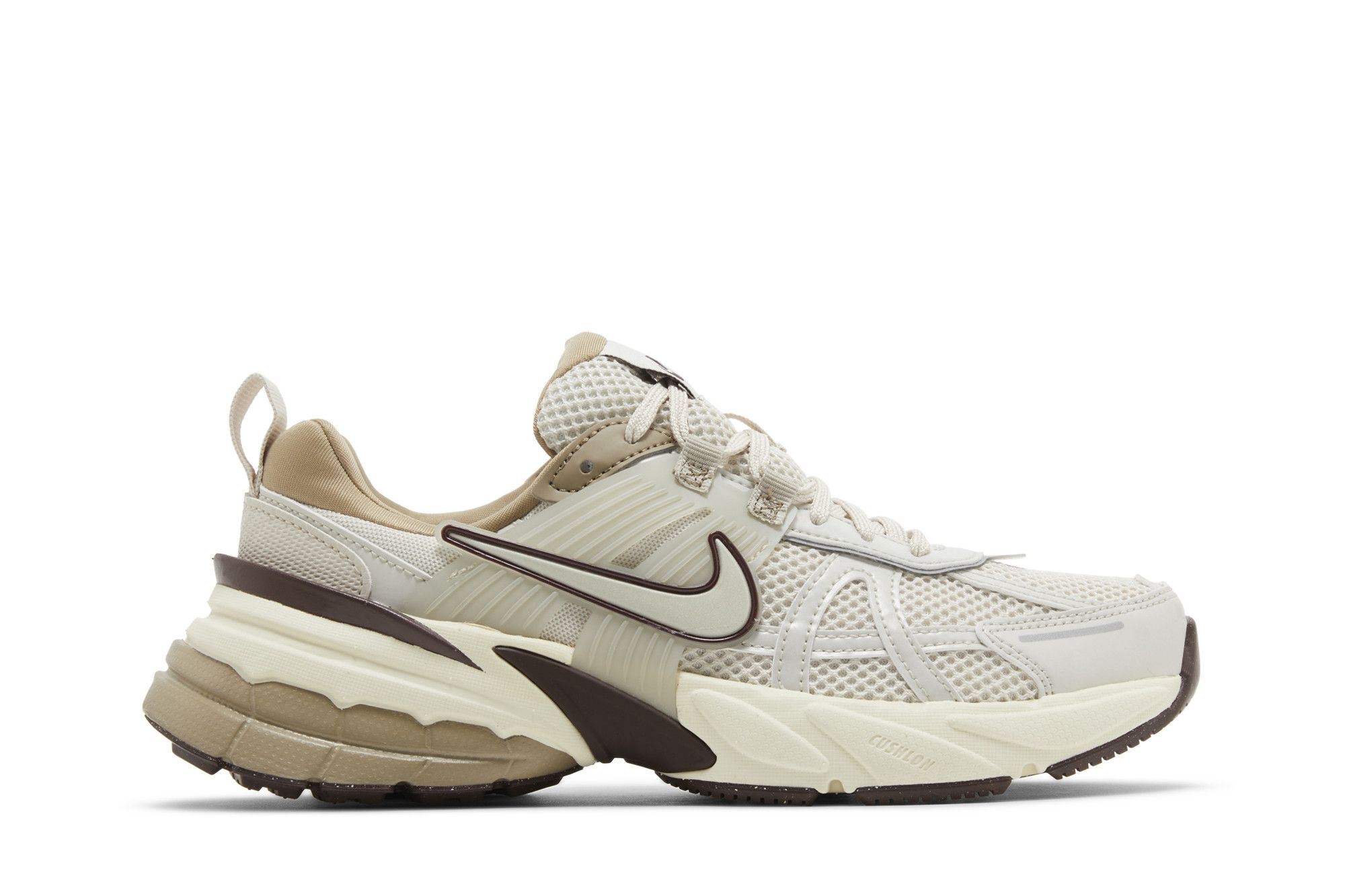 送料・関税込 ★ Nike V2K Run Light Orewood Brown Khaki Nike WMNS V2K Run - Light Orewood Brown / Light Bone / Khaki