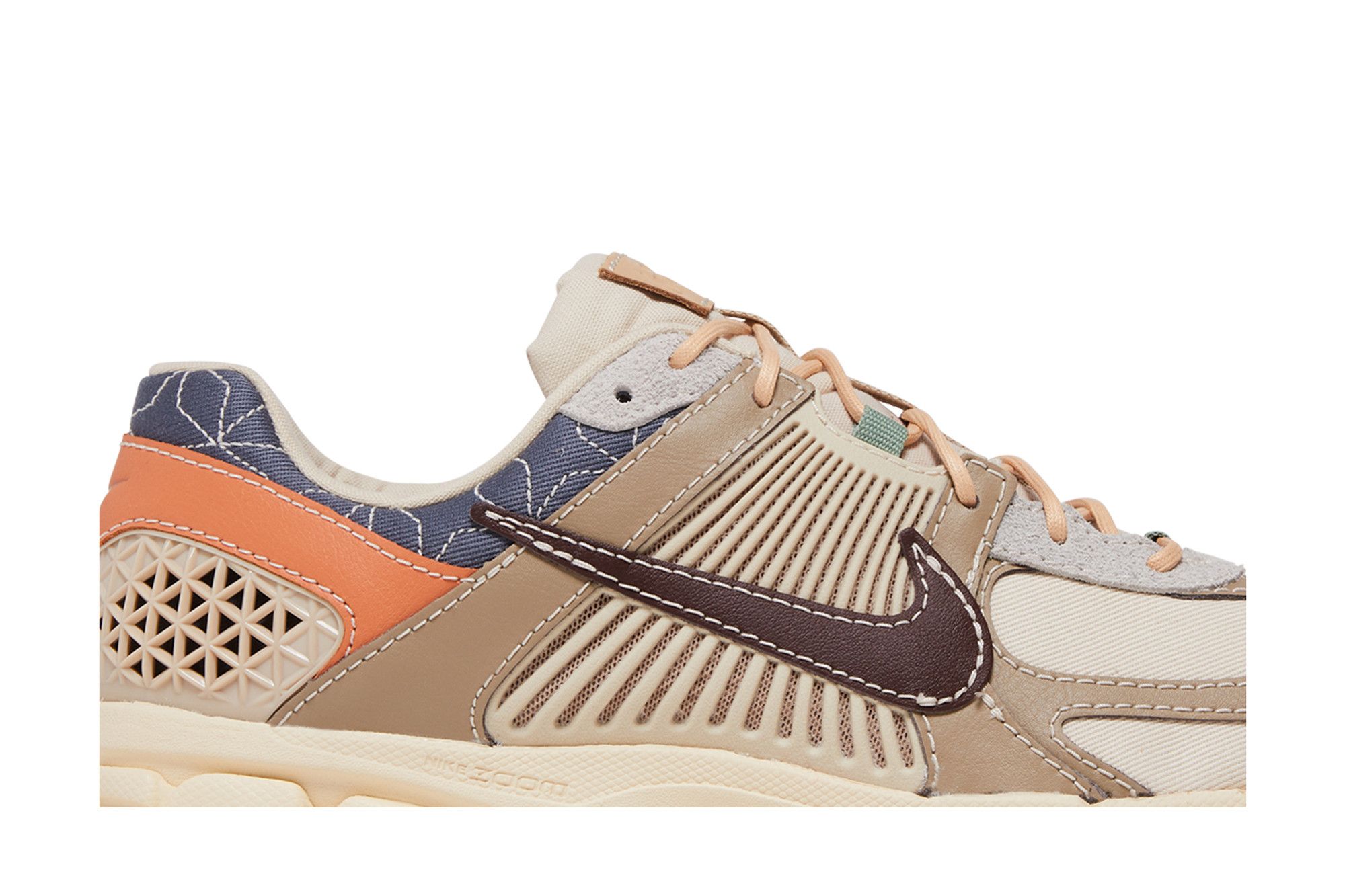 NIKE ☆ Zoom Vomero 5 'Sashiko' NIKE ZOOM VOMERO 5 
