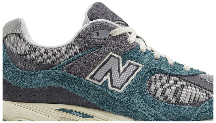 New Balance 2002R New Spruce Magnet