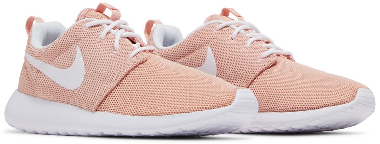 Nike Wmns Roshe One Coral Stardust