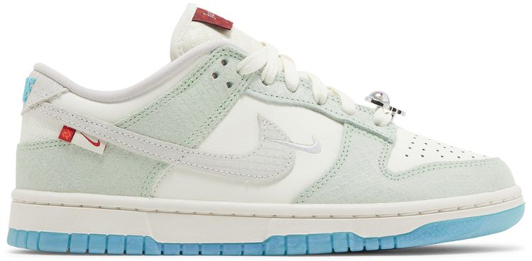 Nike Wmns Dunk Low LX Year of the Dragon