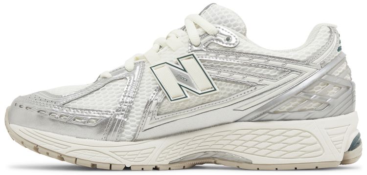 1906R Silver Metallic Cream
