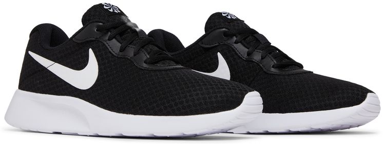 Nike Tanjun Black White
