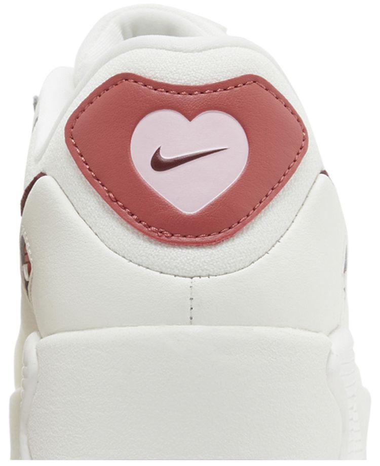 Nike Wmns Air Max 90 LV8 SE Valentines Day