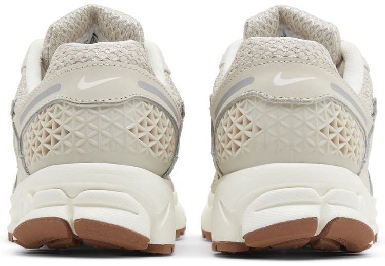 Nike Wmns Air Zoom Vomero 5 Light Orewood Brown
