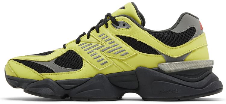 New Balance 9060 Tea Tree