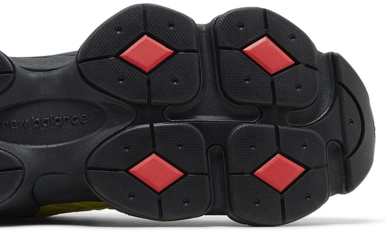 New Balance 9060 Tea Tree