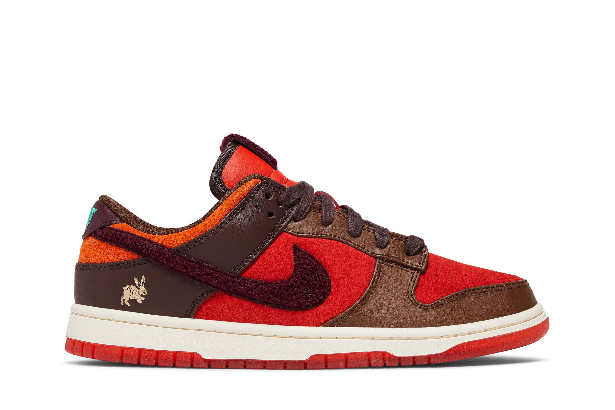 Sb dunk low pro on sale qs black orange flash