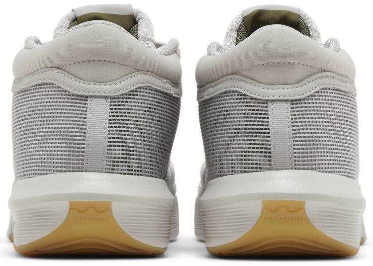 LeBron Witness 8 Light Bone Gum