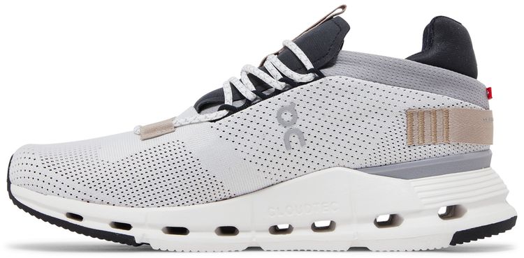 ON Wmns Cloudnova White Sand