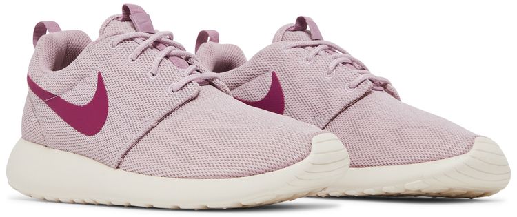 Nike Wmns Roshe One Plum Chalk