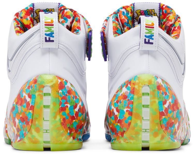 Zoom LeBron 4 Fruity Pebbles 2024